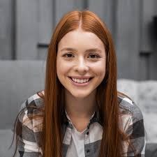 Luna W.